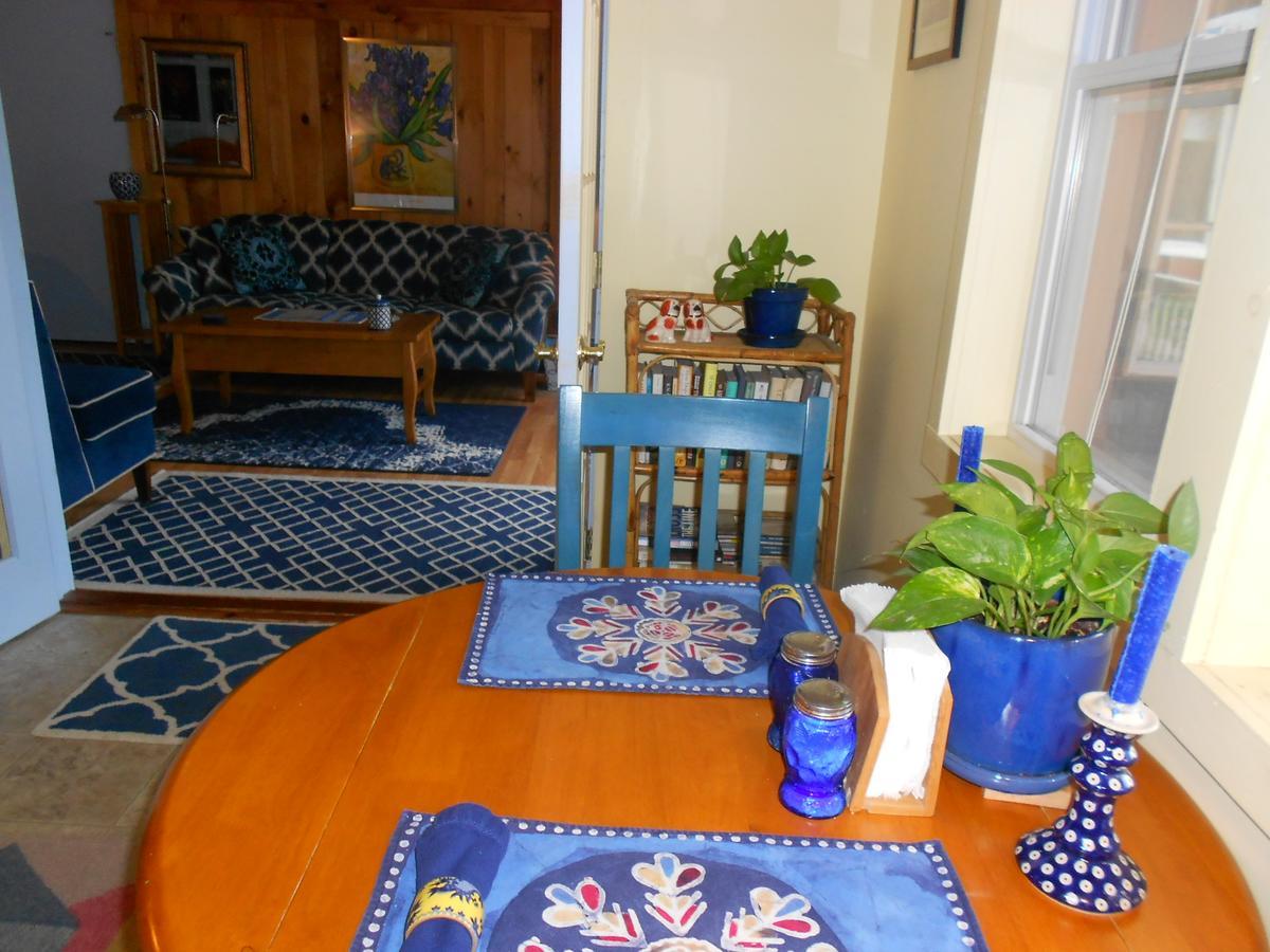 Cavalier Cottage B&B Shelburne Falls Exterior photo