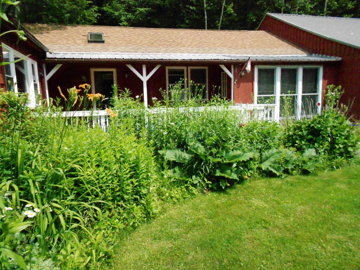 Cavalier Cottage B&B Shelburne Falls Exterior photo
