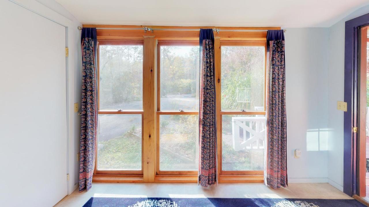Cavalier Cottage B&B Shelburne Falls Exterior photo
